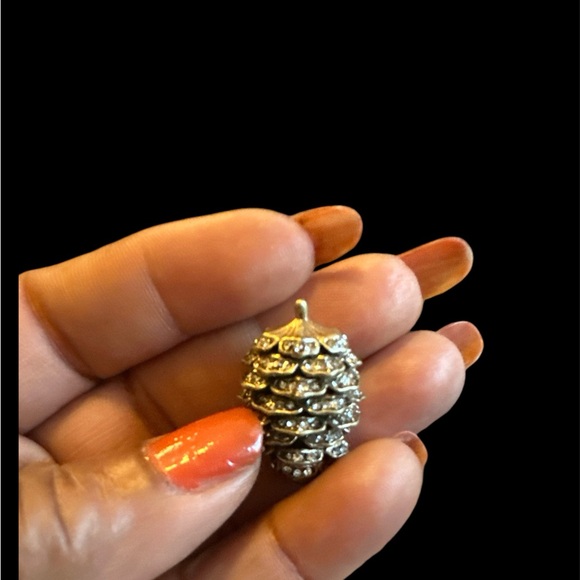 BANANA REPUBLIC BRASS VINTAGE ACORN WITH STONE! - Picture 6 of 9